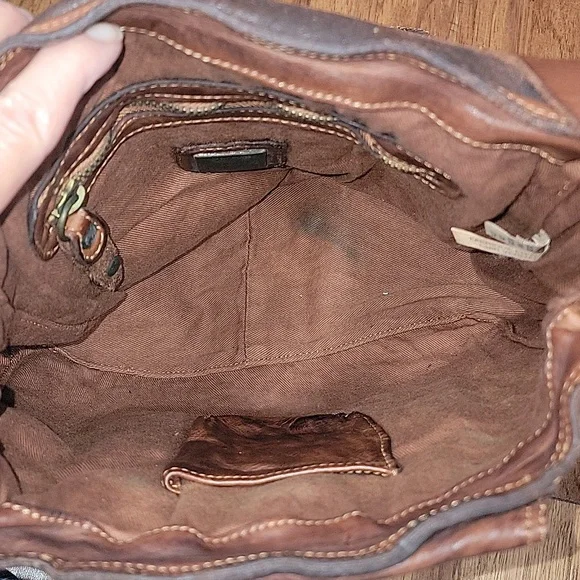 Campomaggi Italy Leather Crossbody Satchel - Picture 13 of 16